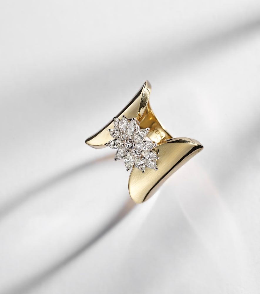 Anello Golden Strada in 18kt con diamanti - Yeprem - Modalova