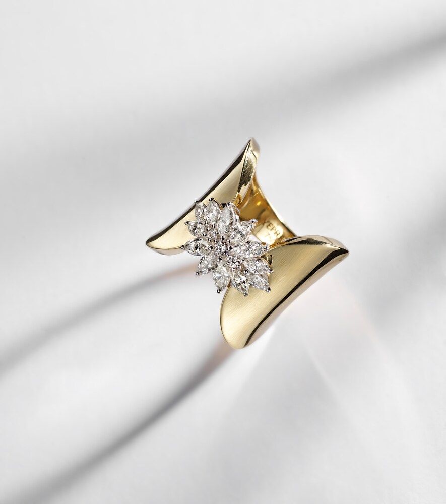 Golden Strada 18kt white and yellow ring with diamonds - Yeprem - Modalova
