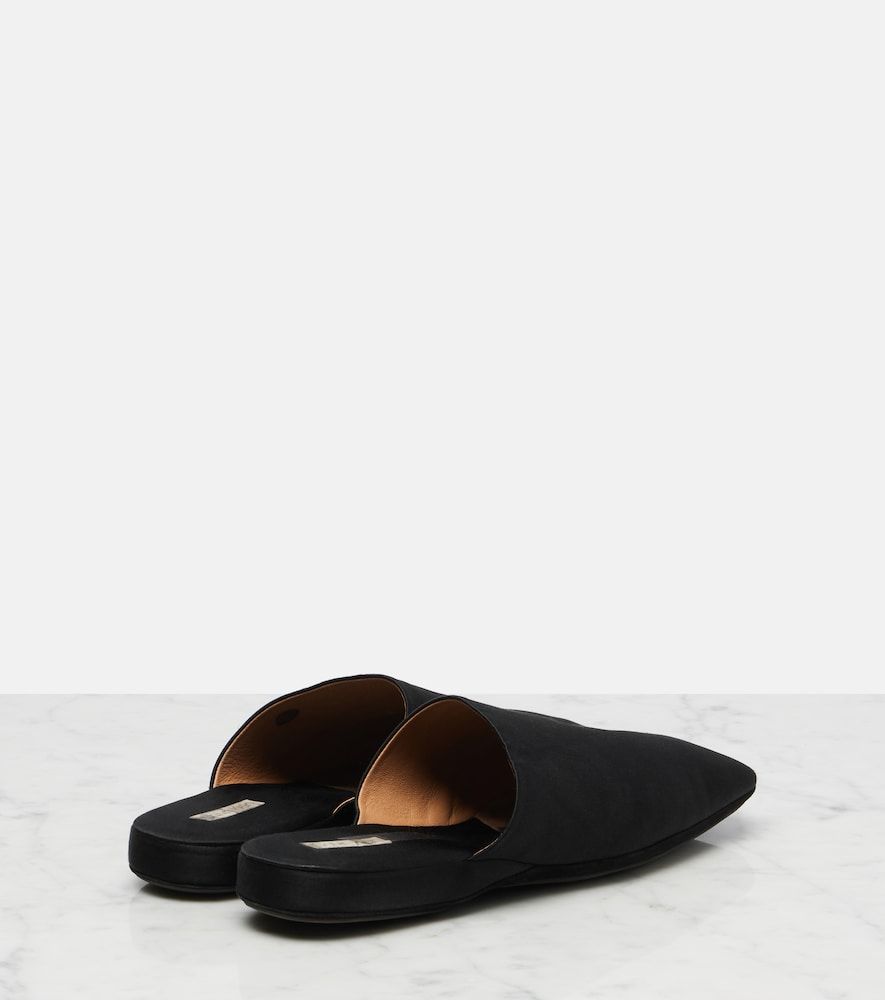 Slippers Hugh aus Satin - Calvin Klein Collection - Modalova