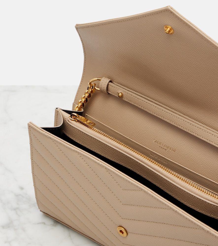 Cassandre matelasse leather wallet on chain - Saint Laurent - Modalova