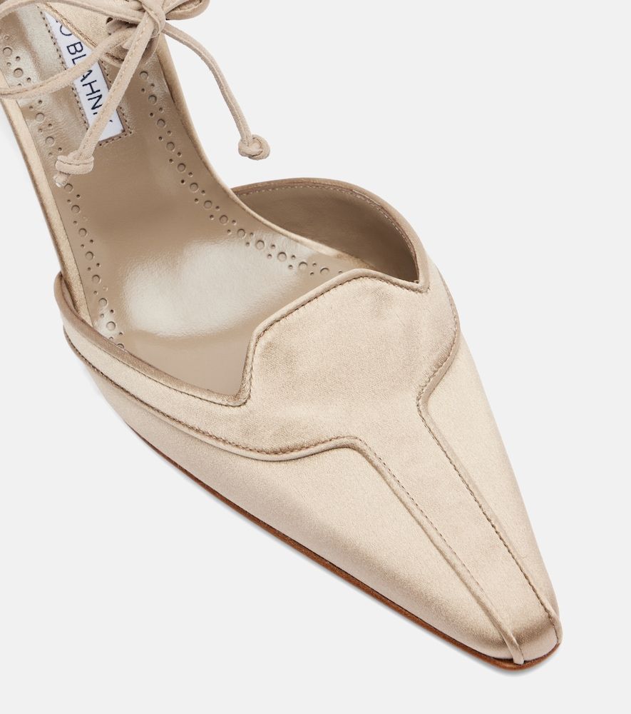 Pumps Orata 70 aus Satin - Manolo Blahnik - Modalova