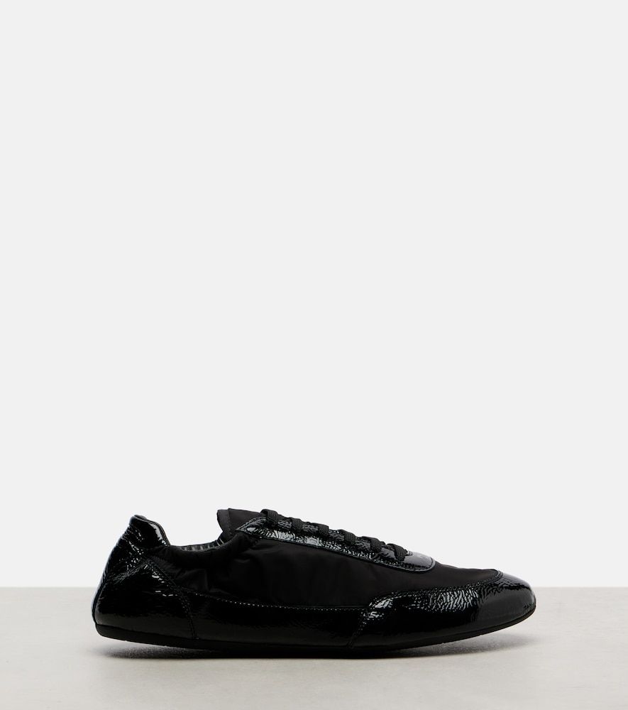 Sneakers Collapse in Re-Nylon e vernice - Prada - Modalova