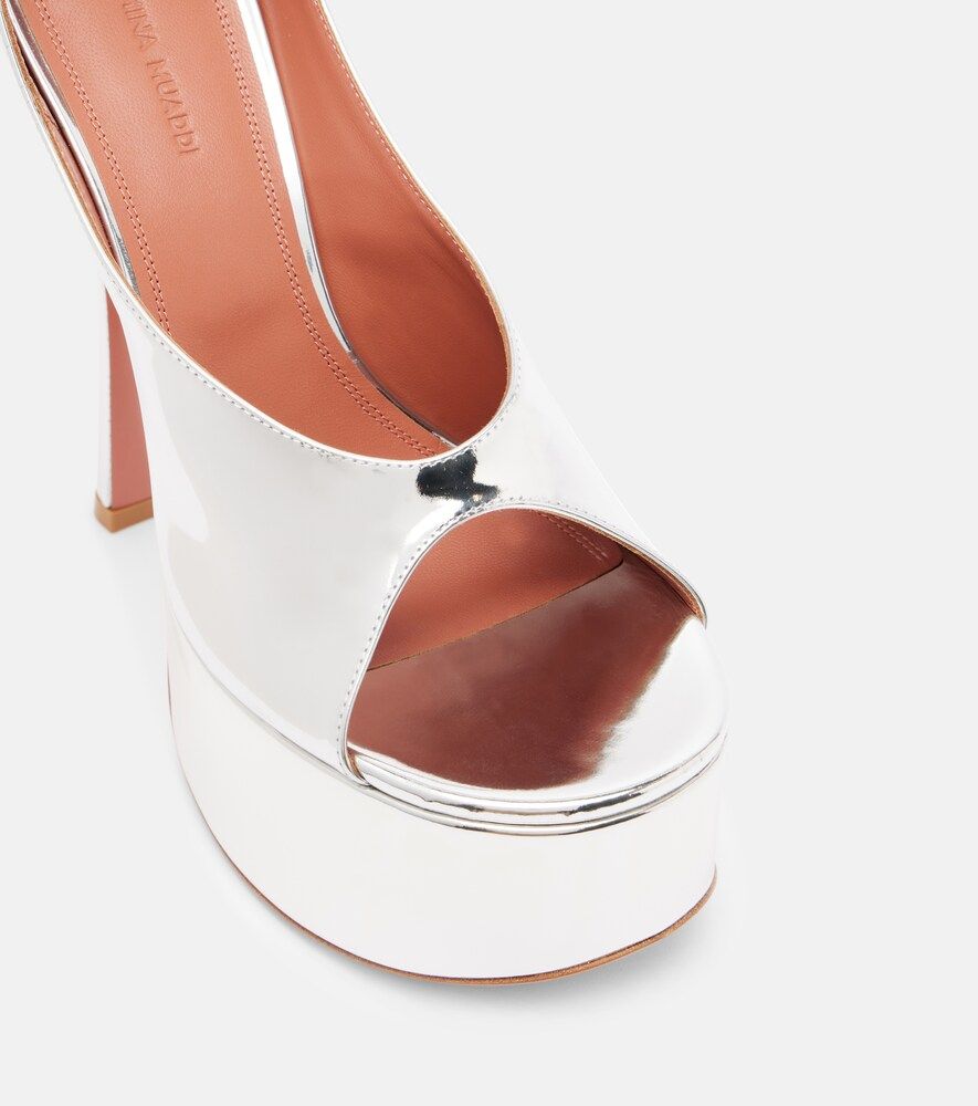 Pumps Anok 155 in vernice con plateau - Amina Muaddi - Modalova