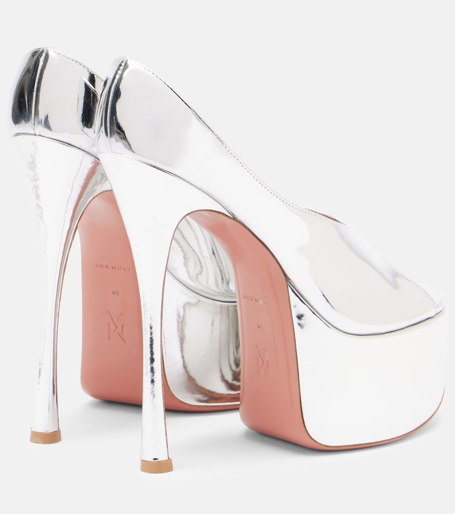Pumps Anok 155 in vernice con plateau - Amina Muaddi - Modalova