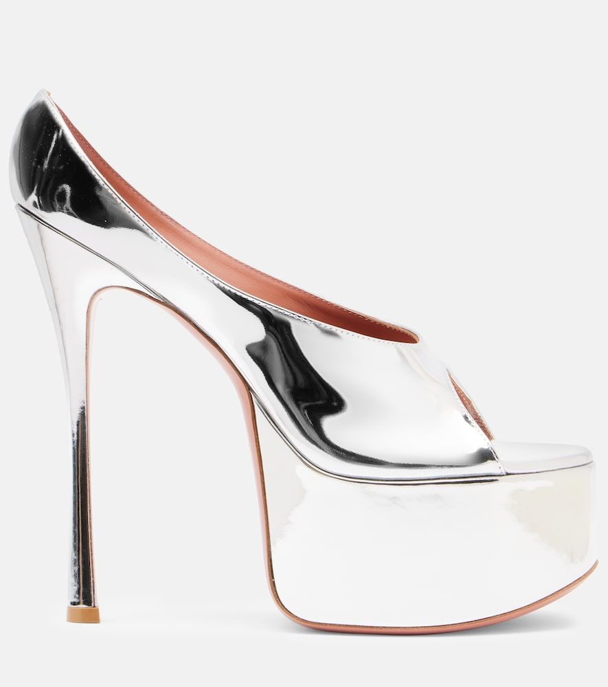 Pumps Anok 155 in vernice con plateau - Amina Muaddi - Modalova