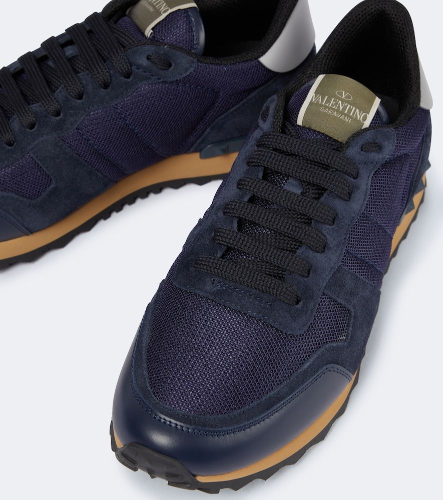 Sneakers Rockrunner mit Veloursleder - Valentino Garavani - Modalova