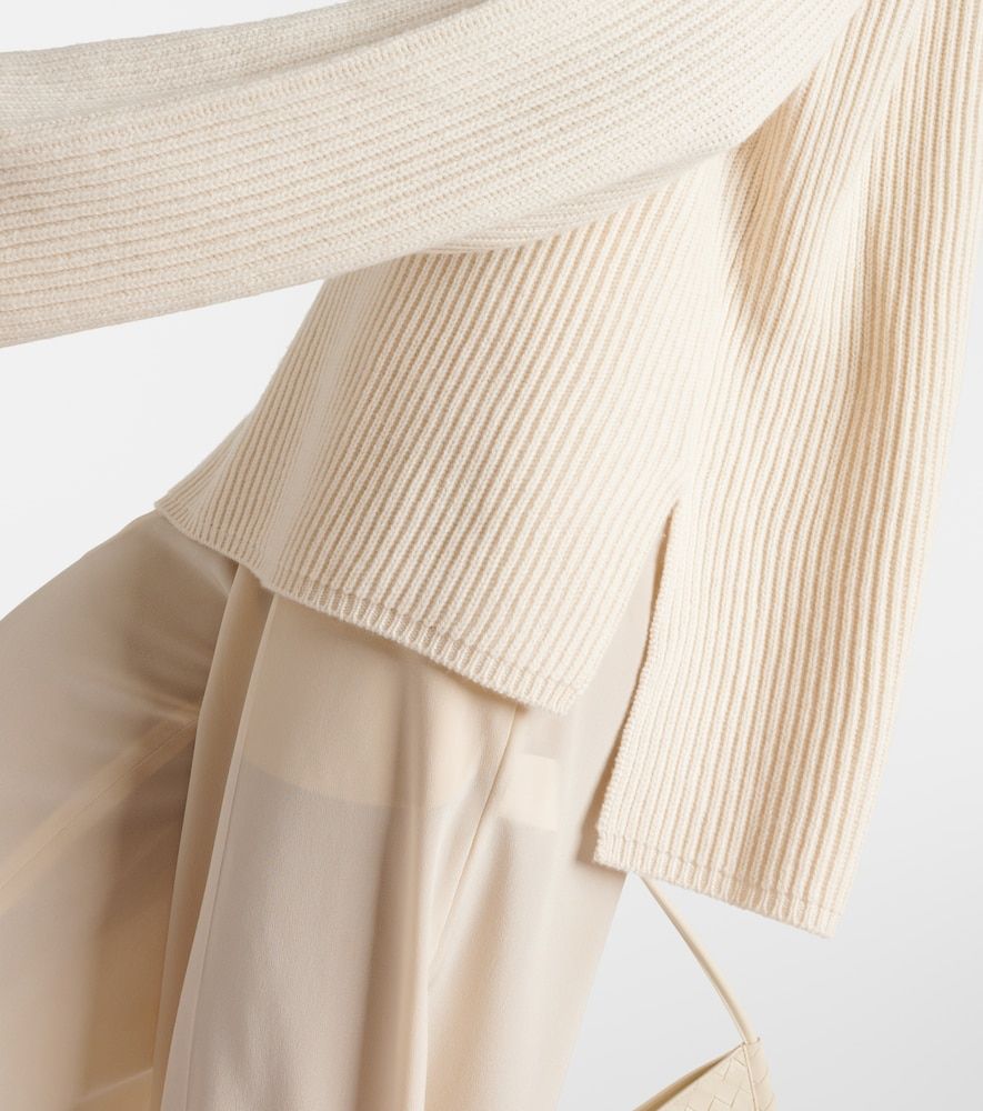 Jersey de cuello alto en mezcla de lana, cachemir y seda - Joseph - Modalova