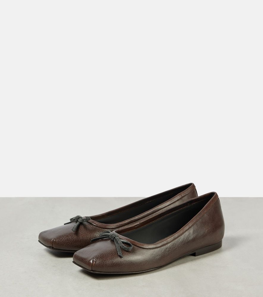 Monili bow-detail leather ballet flats - Brunello Cucinelli - Modalova