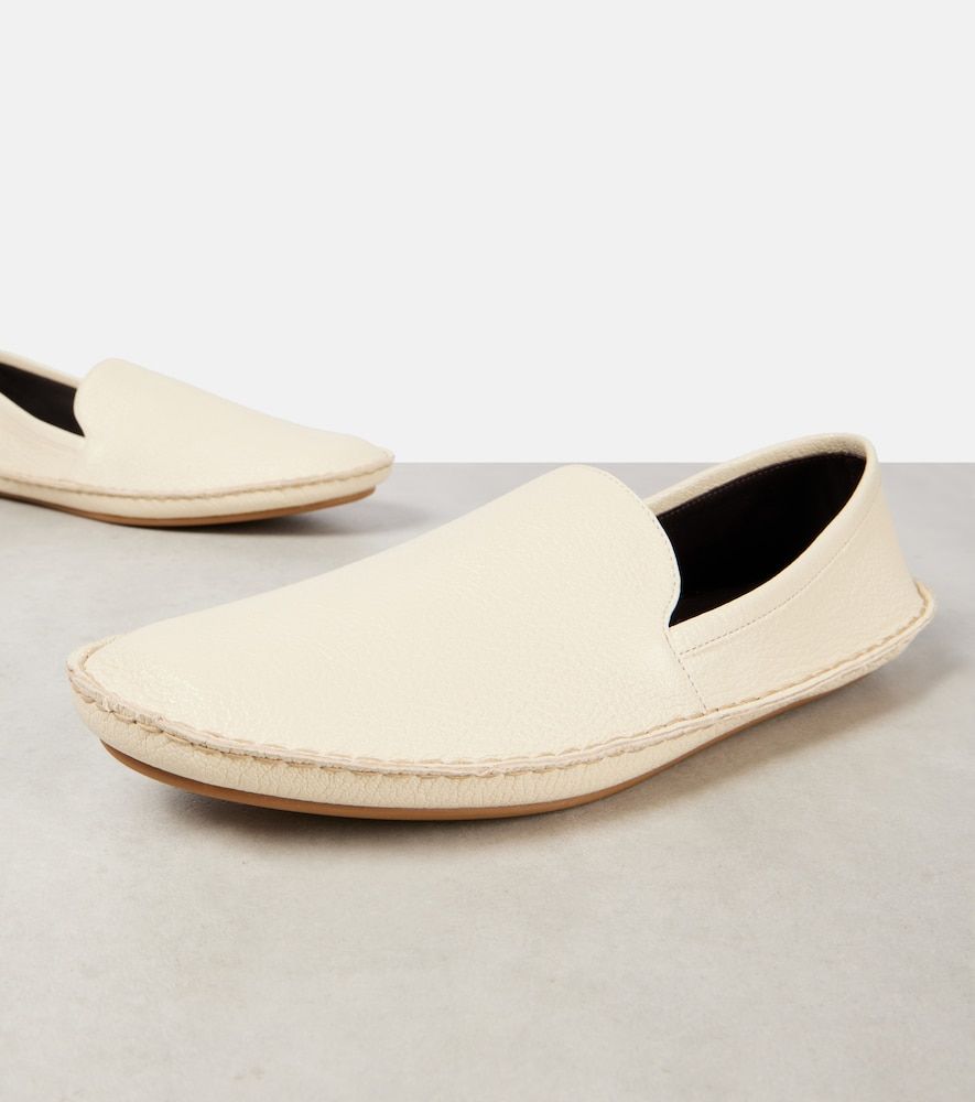 The Row Vasko leather slip-on shoes - The Row - Modalova