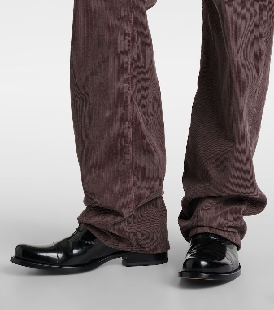 Pantalones rectos Carlyl de pana de tiro medio - The Row - Modalova
