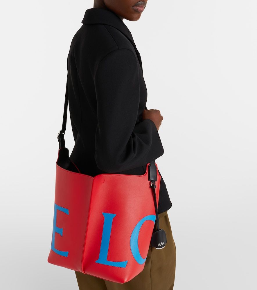 Bolso saco Bilbao Large de piel - Loewe - Modalova
