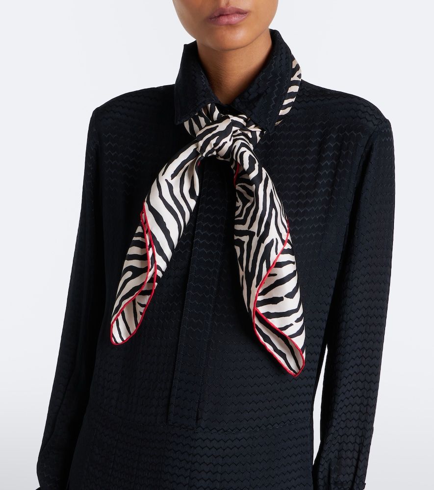 Fendi Sciarpa in seta con stampa - Fendi - Modalova
