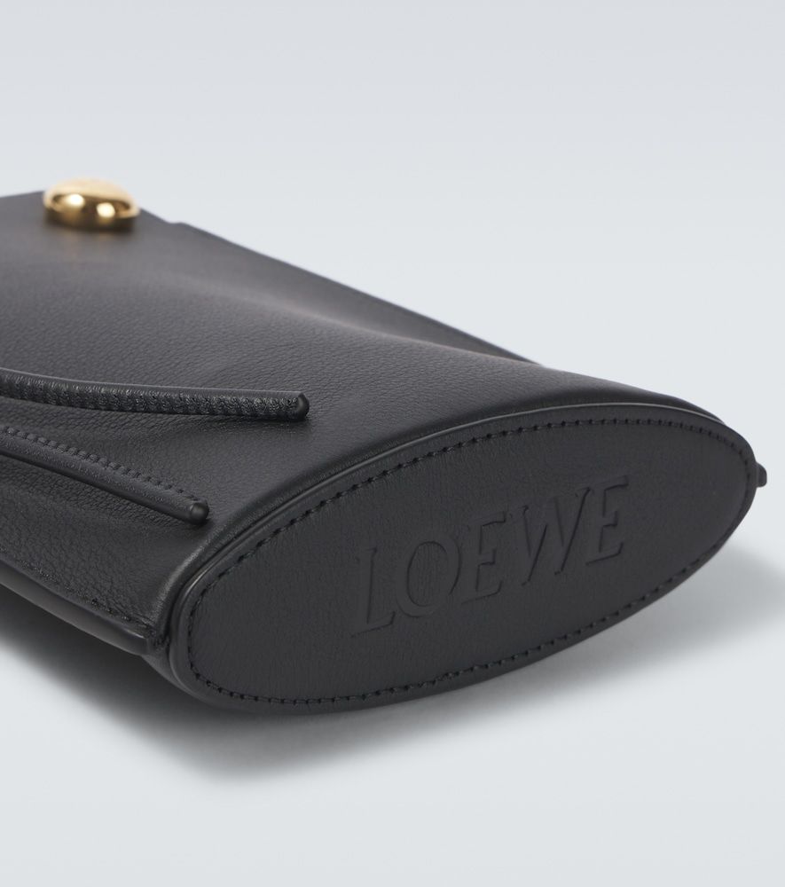 Bolso al hombro Pebble Dice Pocket de piel - Loewe - Modalova
