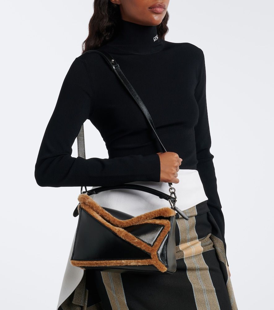 Bolso Puzzle Aviator Small de piel con borrego - Loewe - Modalova