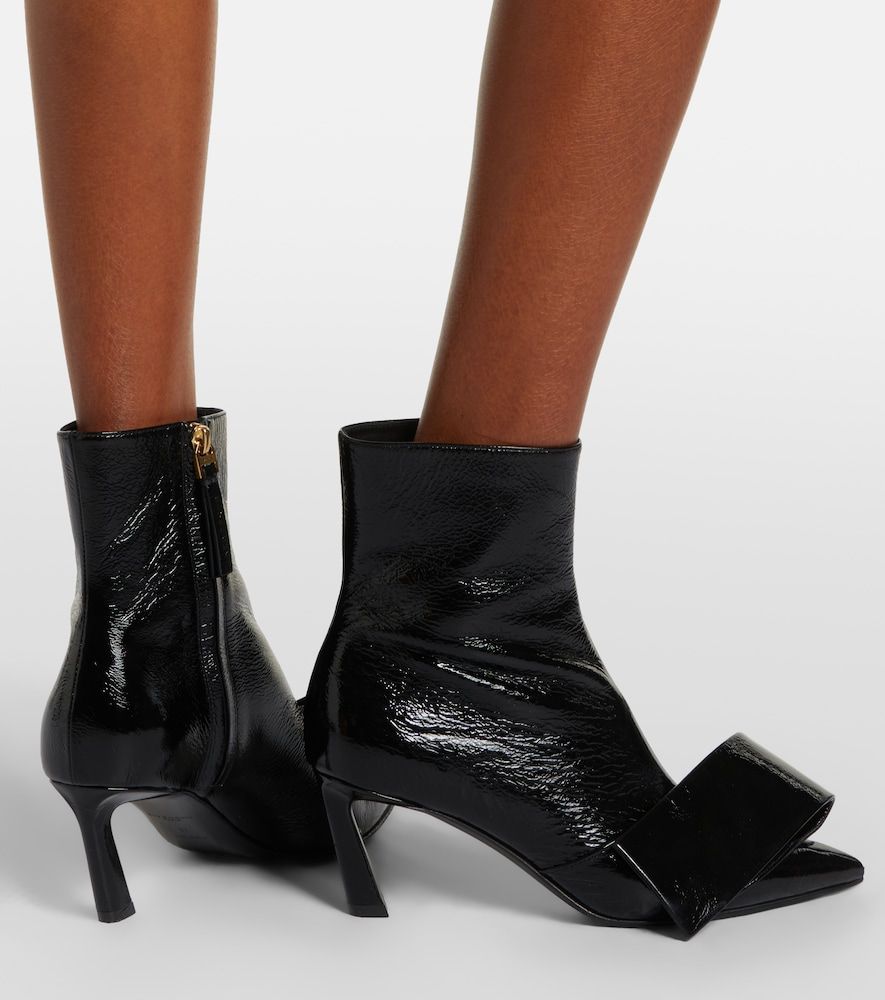 Twisted Ribbon leather ankle boots - Givenchy - Modalova