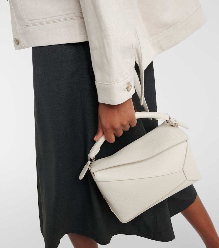 Henkeltasche Puzzle Edge Small aus Leder - Loewe - Modalova