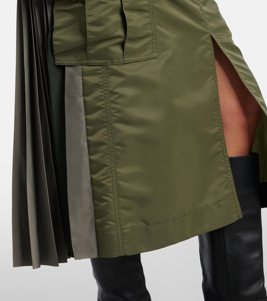 Falda midi cargo de lona plisada - Sacai - Modalova
