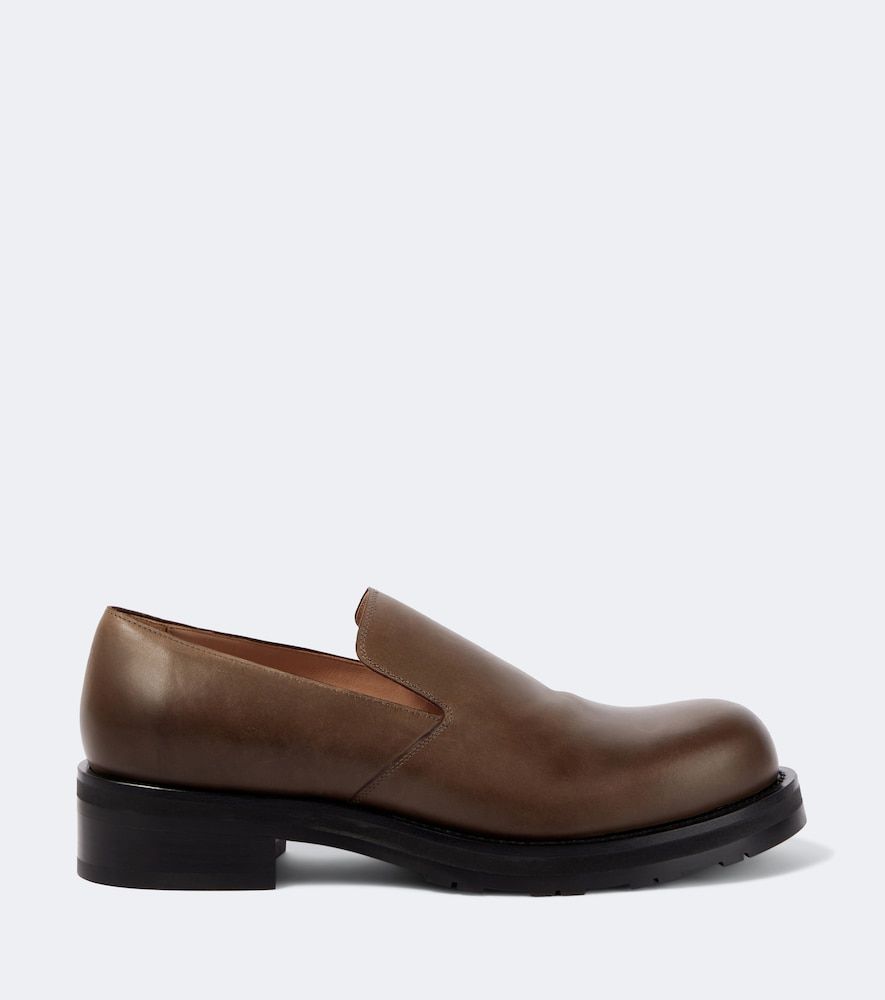 The Row Leather slip-on shoes - The Row - Modalova