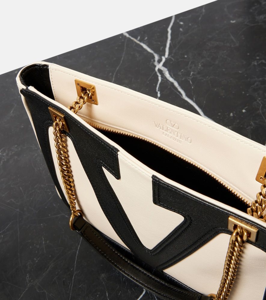 Viva Superstar Small leather tote bag - Valentino Garavani - Modalova