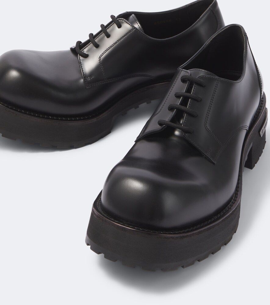 Scarpe Derby Venom in pelle - Balenciaga - Modalova