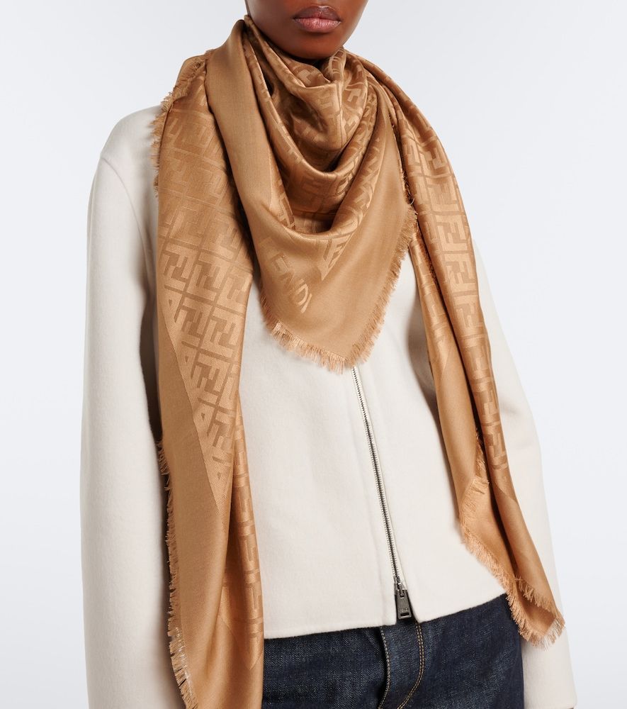 FF Zucca jacquard silk and wool scarf - Fendi - Modalova
