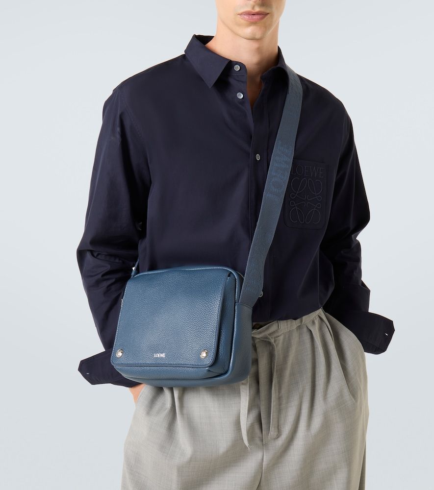 Bolso cruzado Pebble Medium de piel - Loewe - Modalova