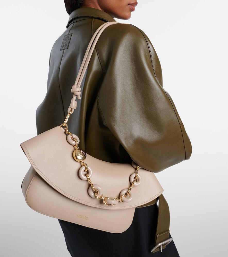Bolso al hombro Ola Medium de piel - Loewe - Modalova