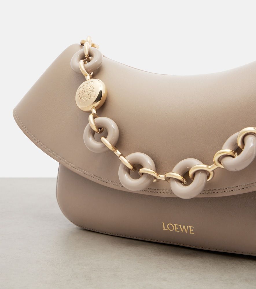 Bolso al hombro Ola Medium de piel - Loewe - Modalova