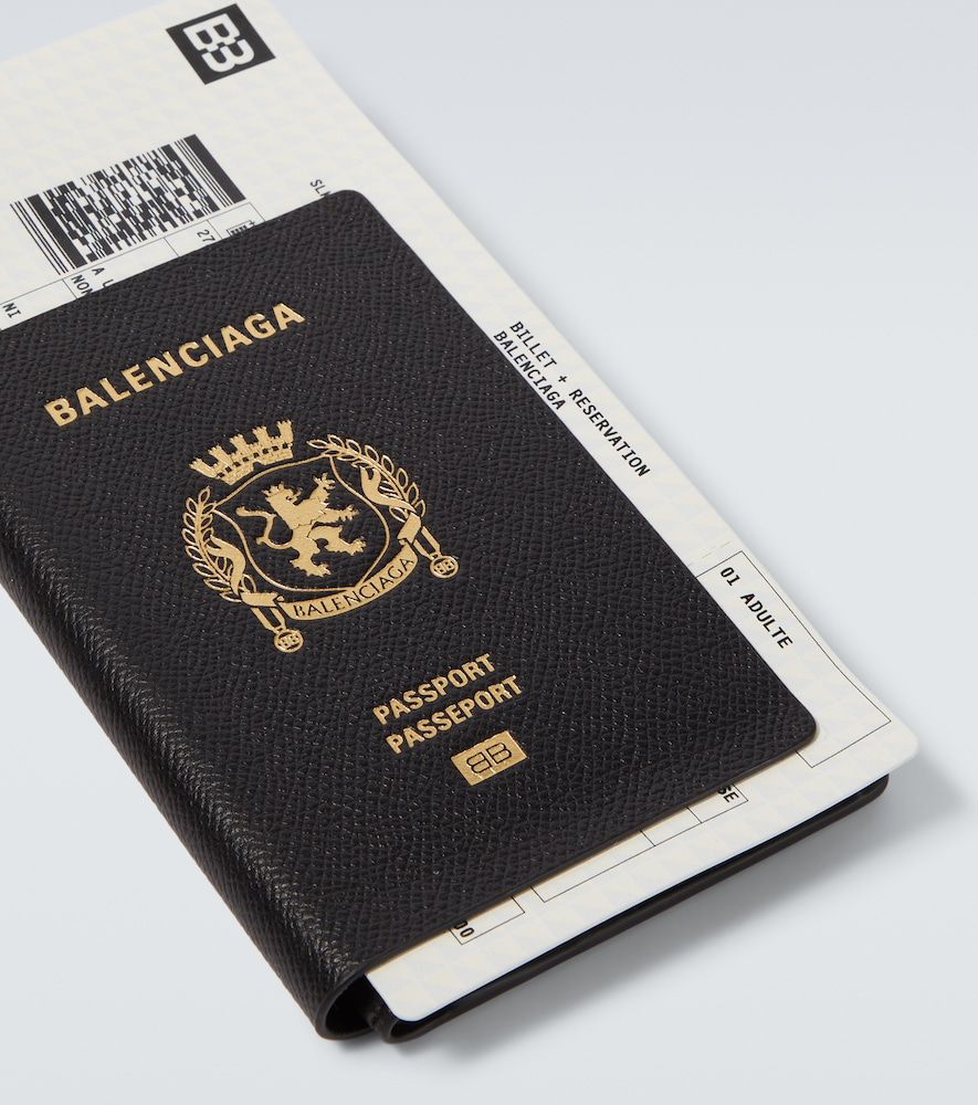 Passport Long leather wallet - Balenciaga - Modalova