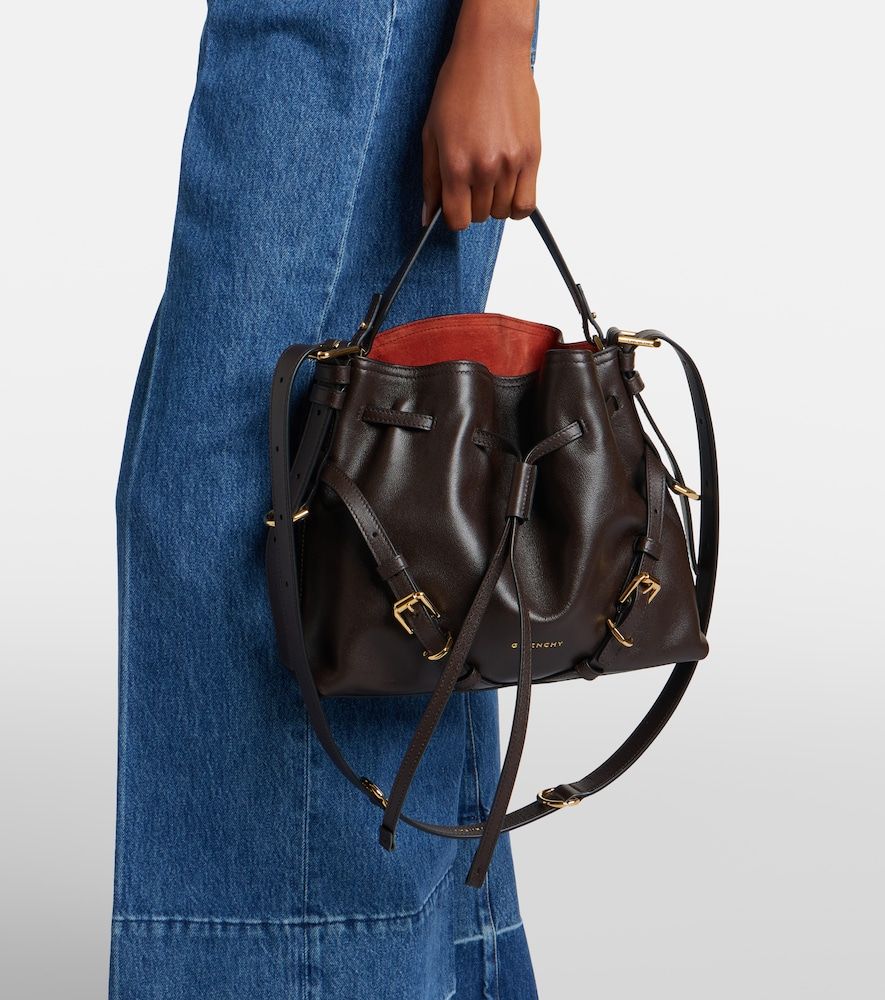 Bolso saco Voyou Bucket Small de piel - Givenchy - Modalova