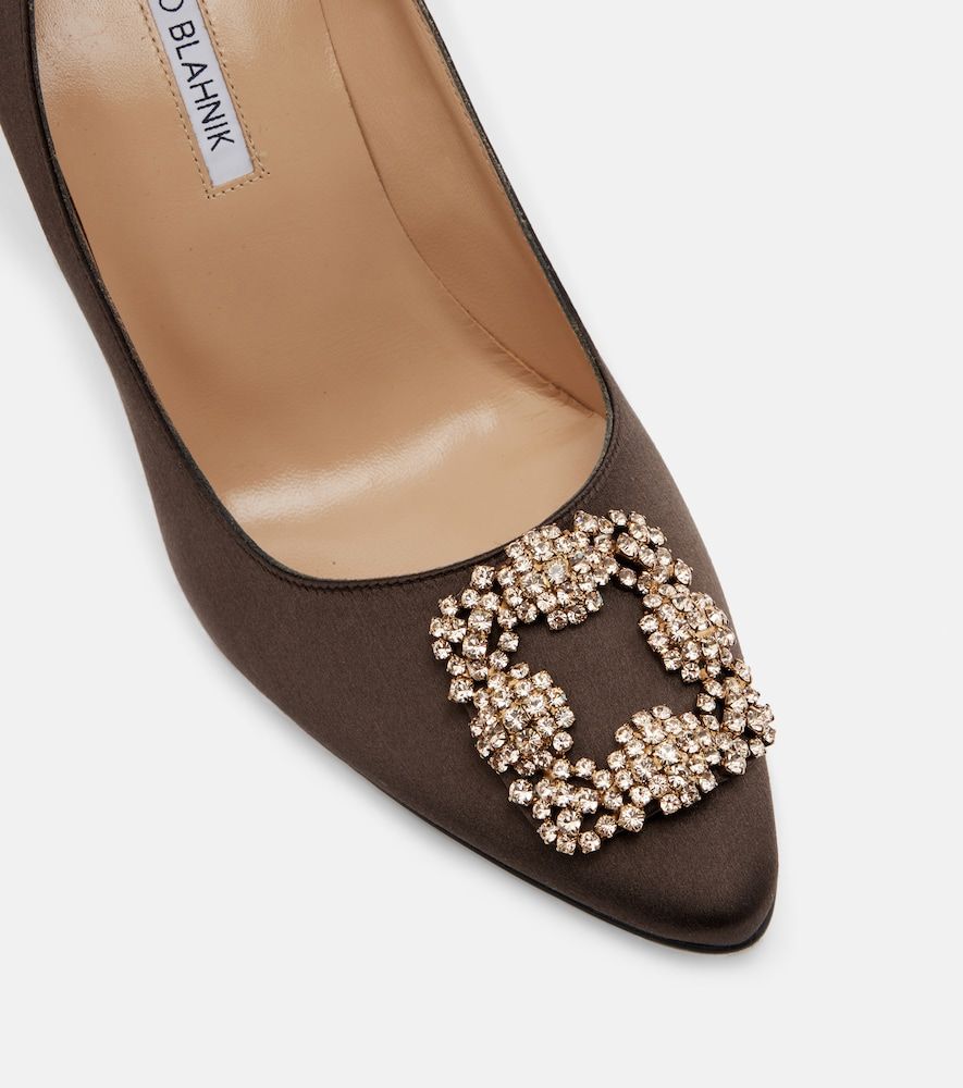 Pumps Hangisi 90 aus Satin mit Kristallen - Manolo Blahnik - Modalova
