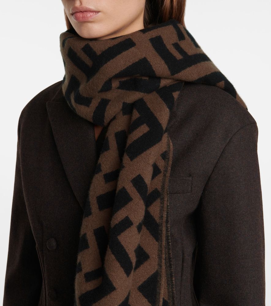 Fendi FF intarsia cashmere scarf - Fendi - Modalova