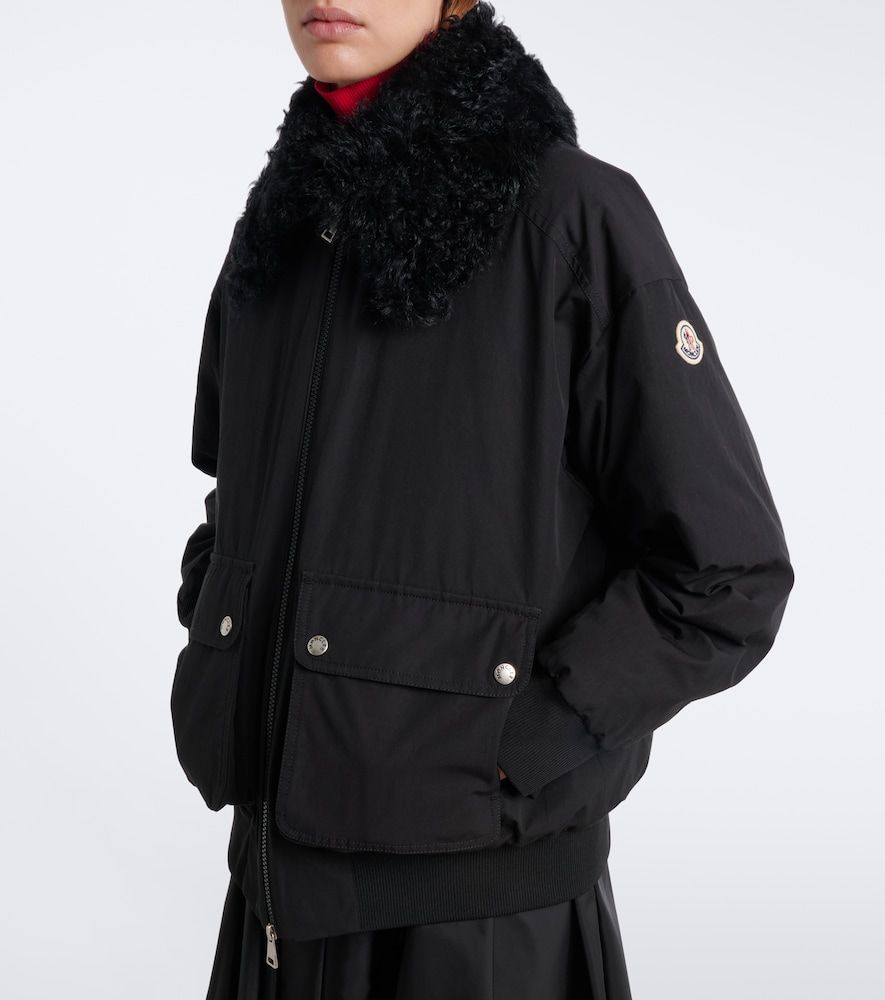 Rougequeue shearling-trimmed down jacket - Moncler - Modalova