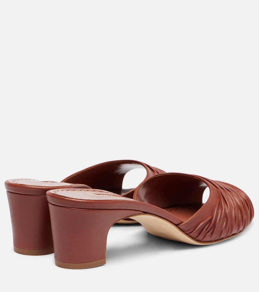 Pantoletten Piruabar aus Leder - Manolo Blahnik - Modalova