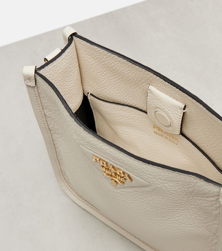 Prada Bolso al hombro Mini de piel - Prada - Modalova