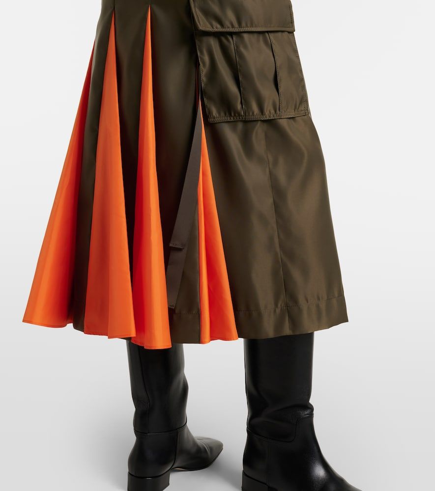 Sacai Falda midi cargo plisada - Sacai - Modalova