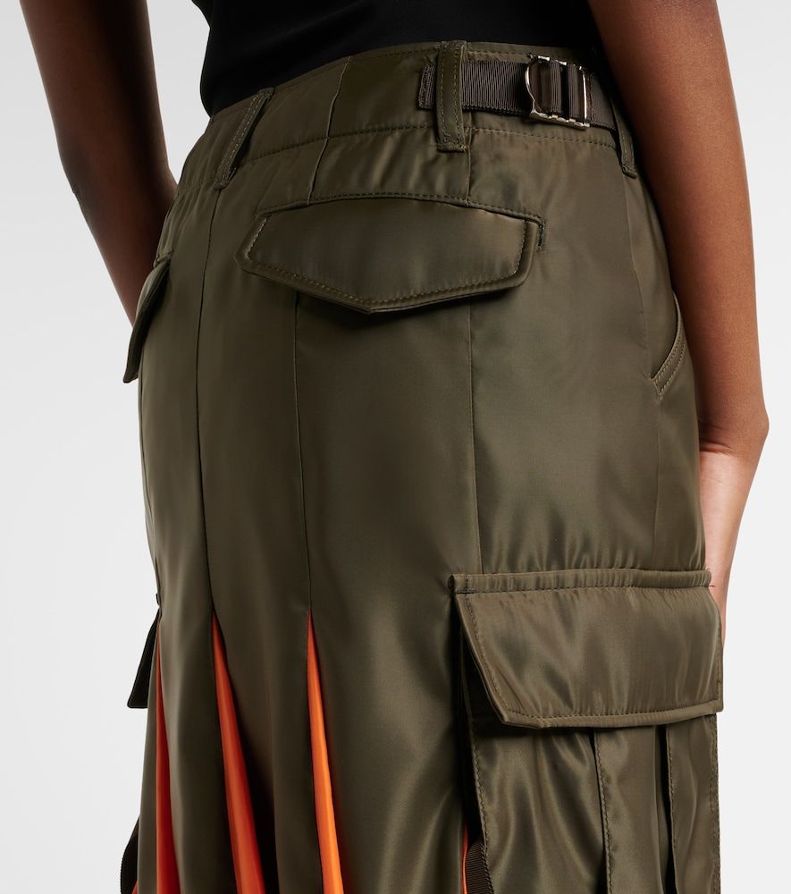 Sacai Falda midi cargo plisada - Sacai - Modalova
