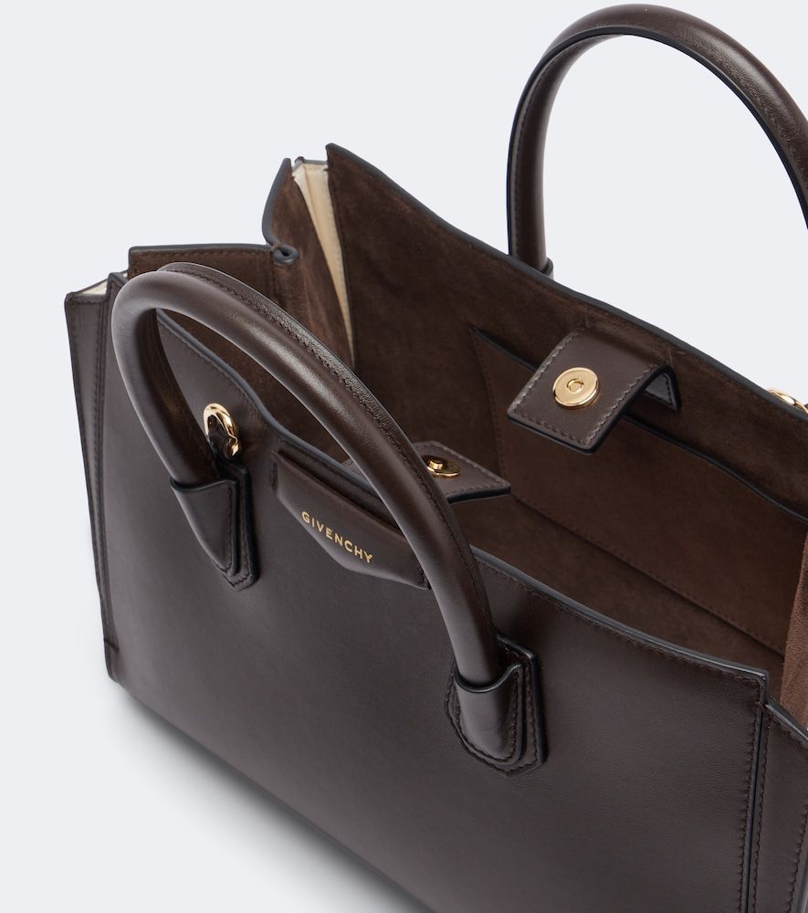 Antigona Catchall Small leather top-handle bag - Givenchy - Modalova