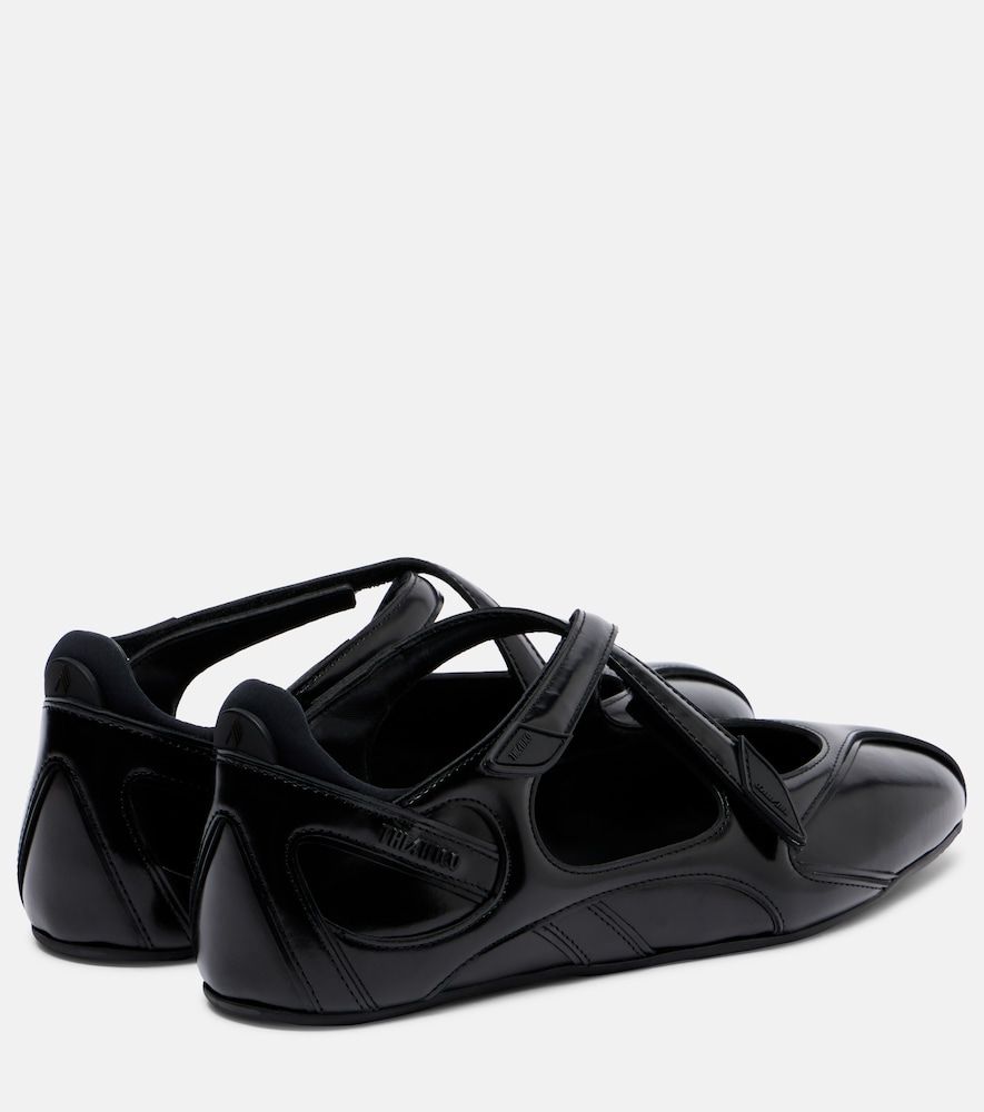 Ballerinas Floor 01 aus Lackleder - The Attico - Modalova