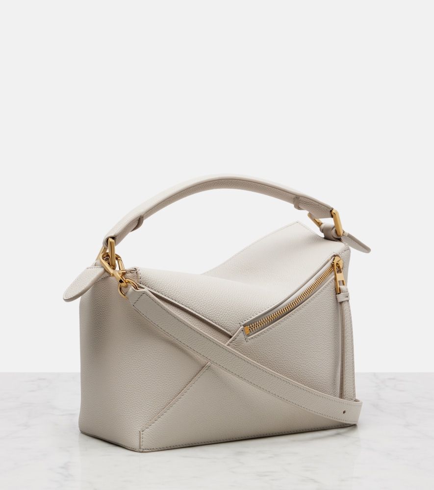 Puzzle Edge Small leather top-handle bag - Loewe - Modalova