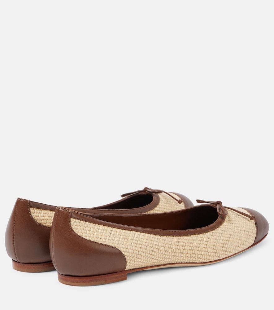 Ballerinas Capbal aus Raffiabast mit Leder - Manolo Blahnik - Modalova