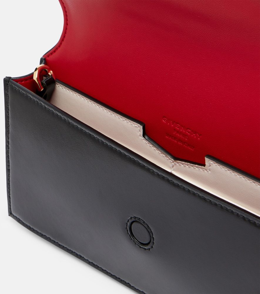 Pouch Antigona Small de piel - Givenchy - Modalova