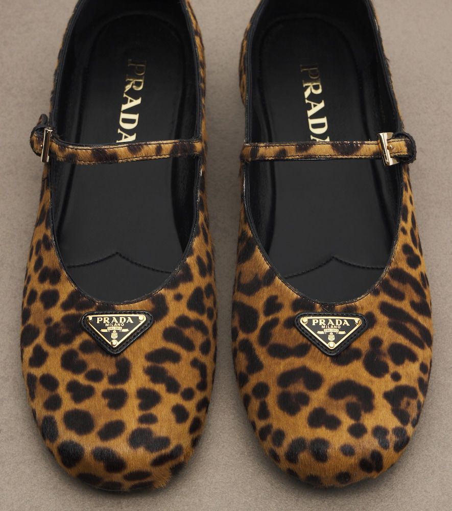 Leopard-print calf hair Mary Jane flats - Prada - Modalova