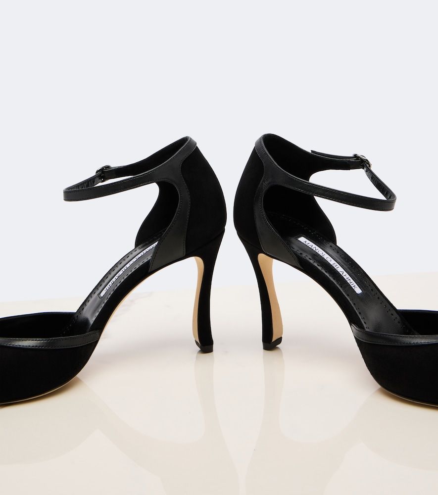 Pumps Verdusan aus Veloursleder mit Leder - Manolo Blahnik - Modalova
