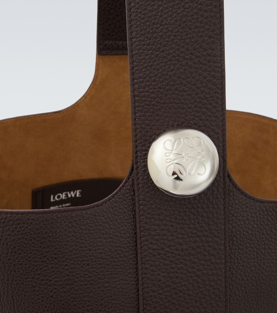 Bolso saco Pebble Large de piel - Loewe - Modalova