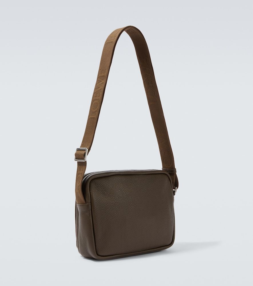Bolso cruzado Pebble Medium de piel - Loewe - Modalova