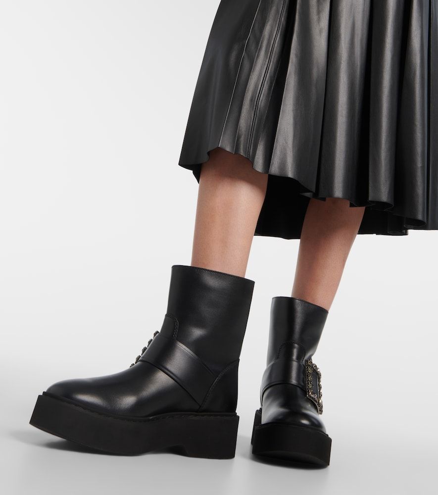 Schnürstiefel Viv' Rangers aus Leder - Roger Vivier - Modalova
