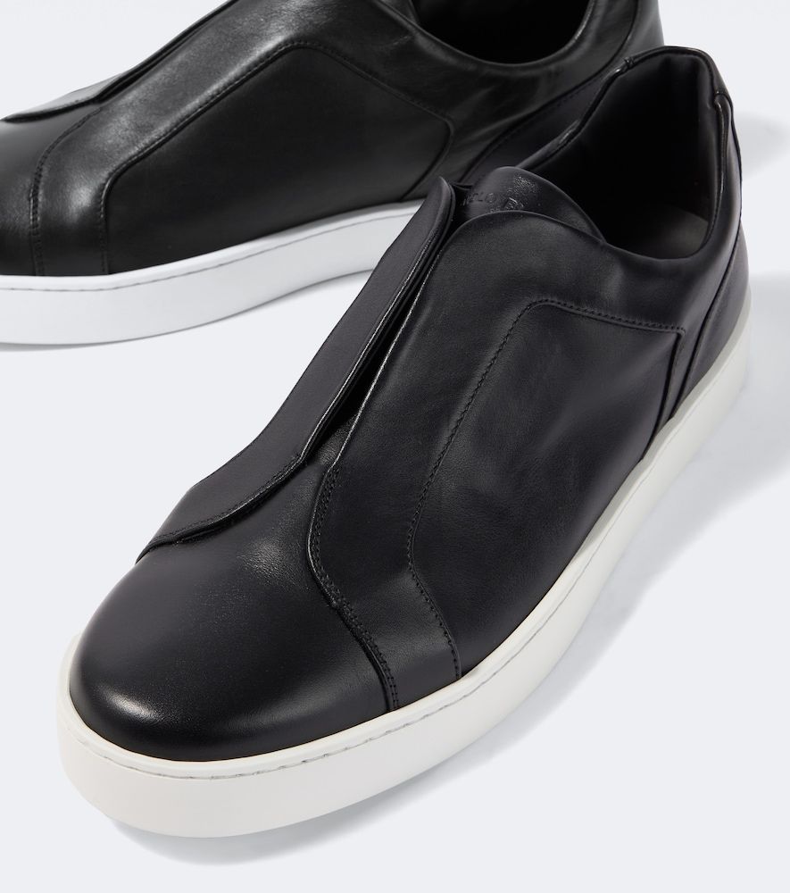 Slip-Ons Agilio aus Leder - Manolo Blahnik - Modalova