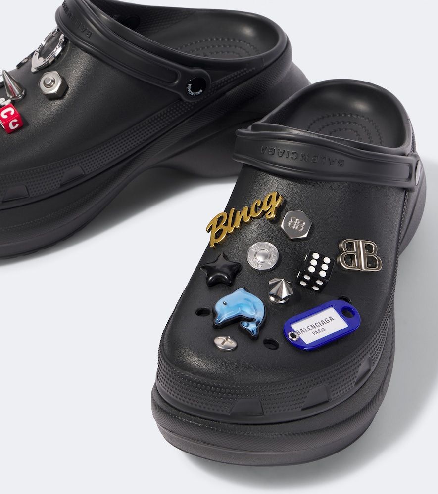 Balenciaga X Crocs Slippers Jibbitz - Balenciaga - Modalova