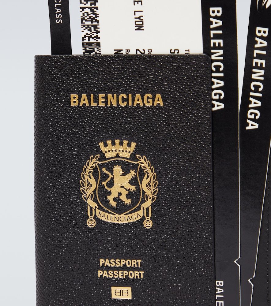 Borsa porta smartphone e passaporto con pelle - Balenciaga - Modalova